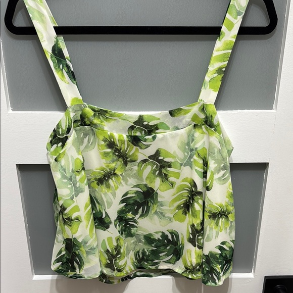 Buddy Love Green Spaghetti Strap Sleeveless Crop Tank Top - Picture 1 of 3